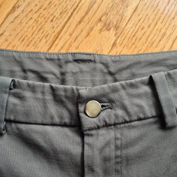 Lululemon Men's Commission shorts Gray 34" - Picture 4 of 15